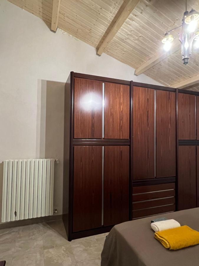 Casa Di Mirto Bed & Breakfast Chiaramonte Gulfi Exterior photo
